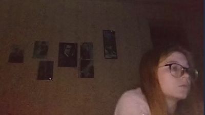 AzaleeKanz live cam on Cam4