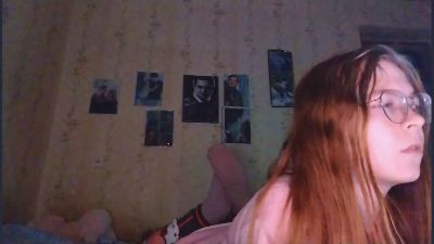 AzaleeKanz live cam on Cam4