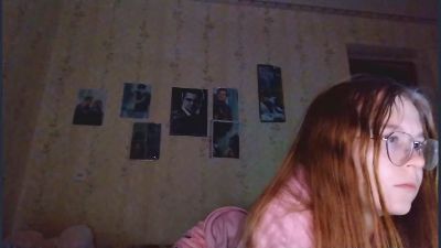 AzaleeKanz live cam on Cam4