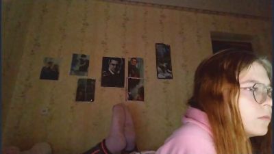 AzaleeKanz live cam on Cam4