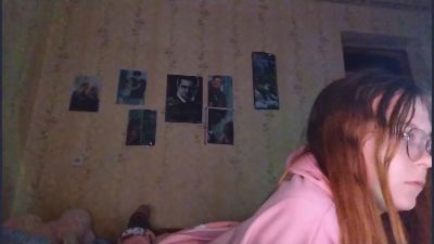 AzaleeKanz live cam on Cam4