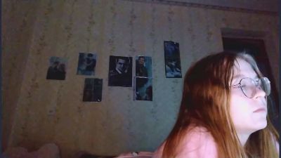 AzaleeKanz live cam on Cam4