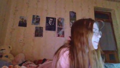 AzaleeKanz live cam on Cam4
