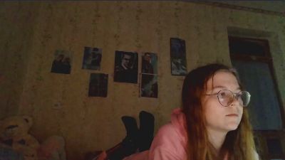AzaleeKanz live cam on Cam4