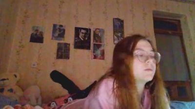 AzaleeKanz live cam on Cam4