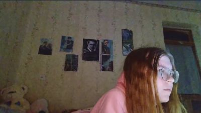 AzaleeKanz live cam on Cam4