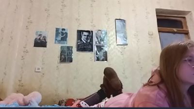 AzaleeKanz live cam on Cam4