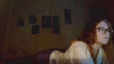 AzaleeKanz live cam on Cam4