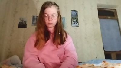 AzaleeKanz live cam on Cam4