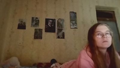 AzaleeKanz live cam on Cam4