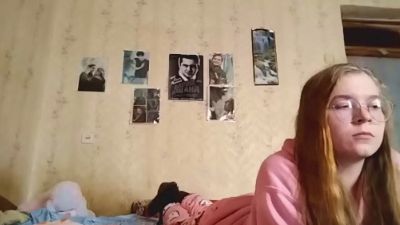 AzaleeKanz live cam on Cam4
