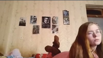 AzaleeKanz live cam on Cam4