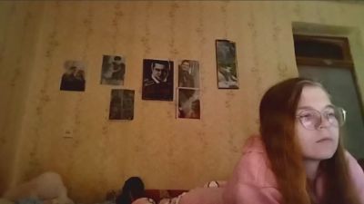 AzaleeKanz live cam on Cam4