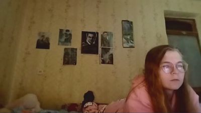 AzaleeKanz live cam on Cam4