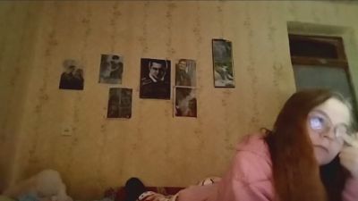 AzaleeKanz live cam on Cam4