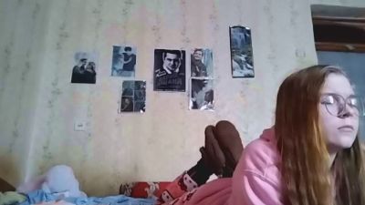 AzaleeKanz live cam on Cam4