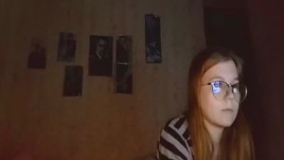 AzaleeKanz live cam on Cam4