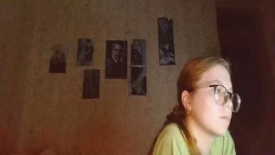 AzaleeKanz live cam on Cam4