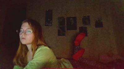 AzaleeKanz live cam on Cam4