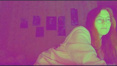 AzaleeKanz live cam on Cam4
