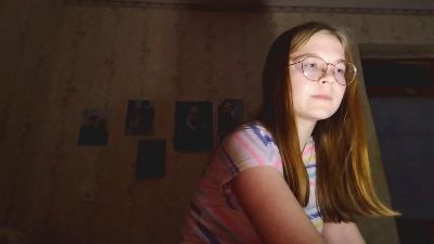AzaleeKanz live cam on Cam4