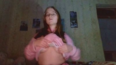 AzaleeKanz live cam on Cam4