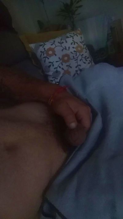 Azox123er live cam on Cam4