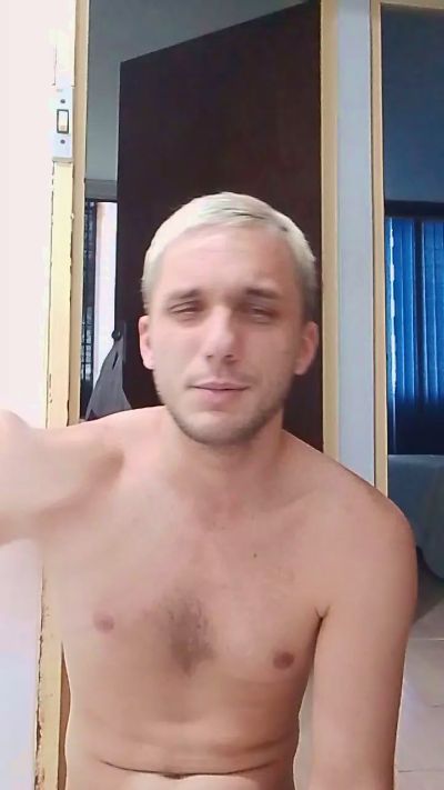 Aztaroth777 live cam on Cam4