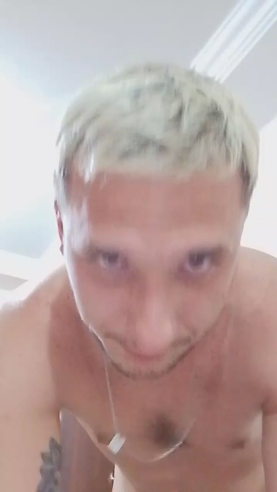 Aztaroth777 live cam on Cam4