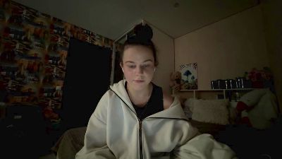 AzzieHeilman live cam on Cam4