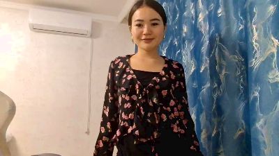 AzzieSaindon live cam on Cam4