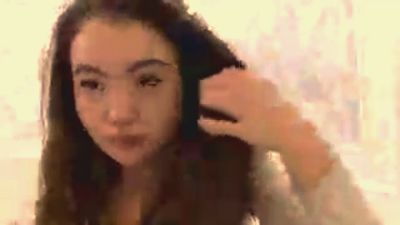 AzzieSaindon live cam on Cam4