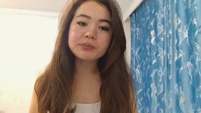 AzzieSaindon live cam on Cam4