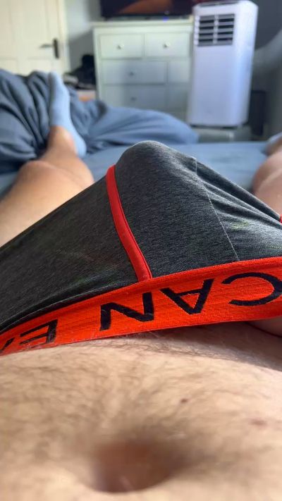 B1ggy2 live cam on Cam4