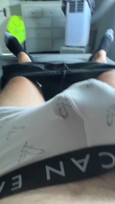 B1ggy2 live cam on Cam4