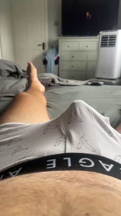 B1ggy2 live cam on Cam4