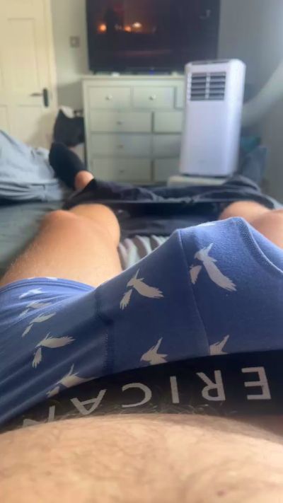 B1ggy2 live cam on Cam4