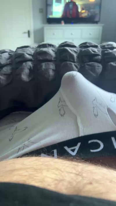 B1ggy2 live cam on Cam4