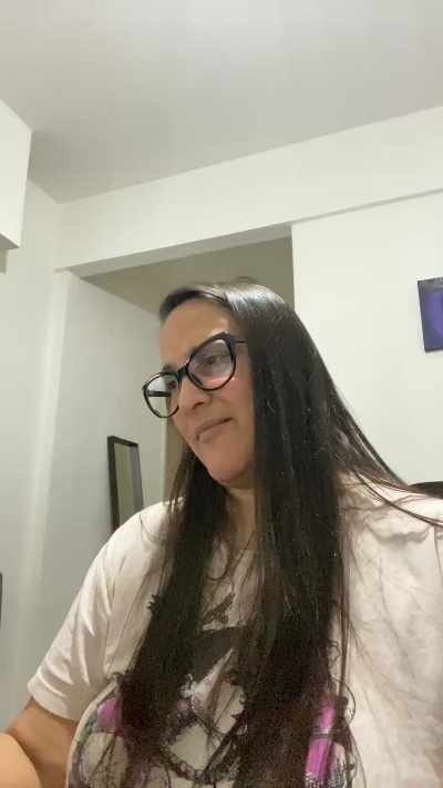 BAgatha live cam on Cam4
