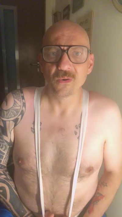 BEEF__DADDY live cam on Cam4