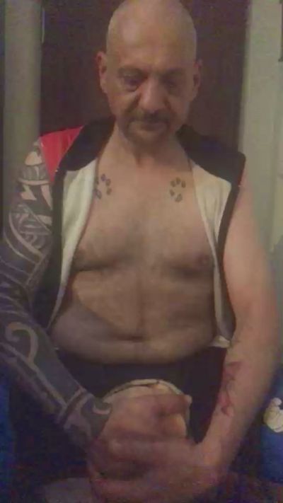 BEEF__DADDY live cam on Cam4