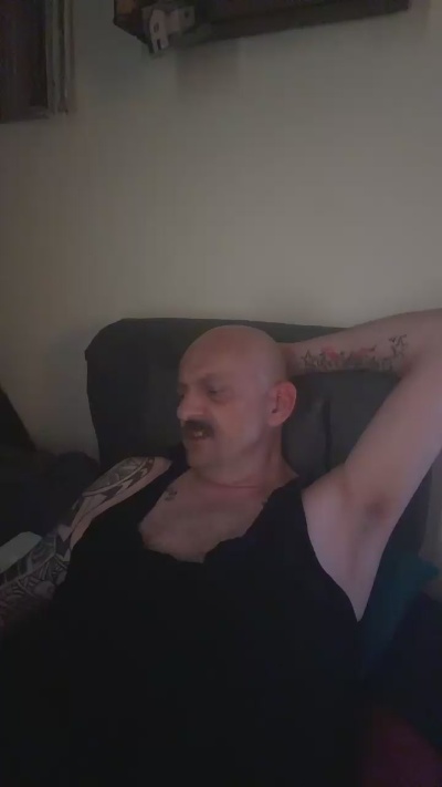 BEEF__DADDY live cam on Cam4