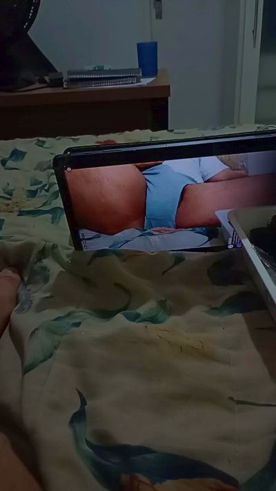 BERNARDOPP live cam on Cam4