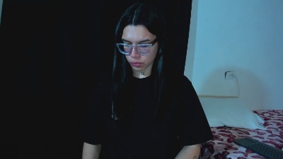 BEVERLYERUDITA live cam on Cam4