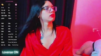 BEVERLYERUDITA live cam on Cam4