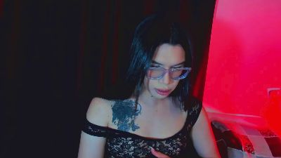 BEVERLYERUDITA live cam on Cam4