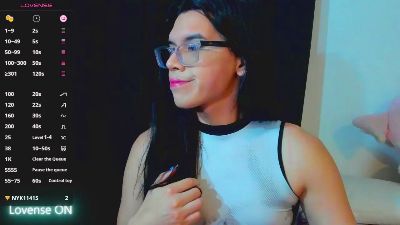 BEVERLYERUDITA live cam on Cam4