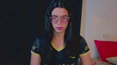BEVERLYERUDITA live cam on Cam4