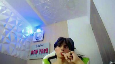 BIGDICK_SHOT live cam on Cam4