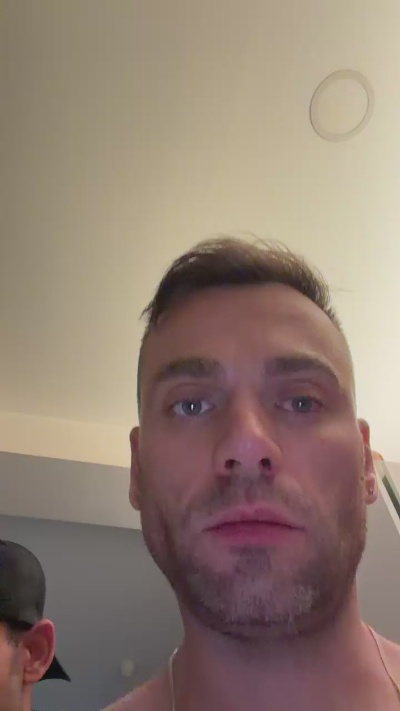 BIGYMEURO live cam on Cam4